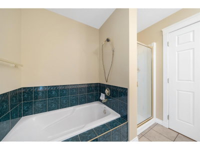 31553 BROOKSIDE Avenue | Abbotsford British Columbia | Slide Image Twenty-seven
