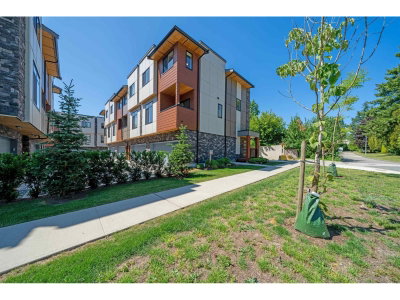15950 ALDER Place | Surrey British Columbia | Slide Image Two