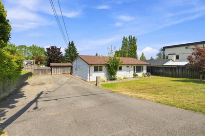 26647 30A Avenue | Langley British Columbia | Slide Image Three