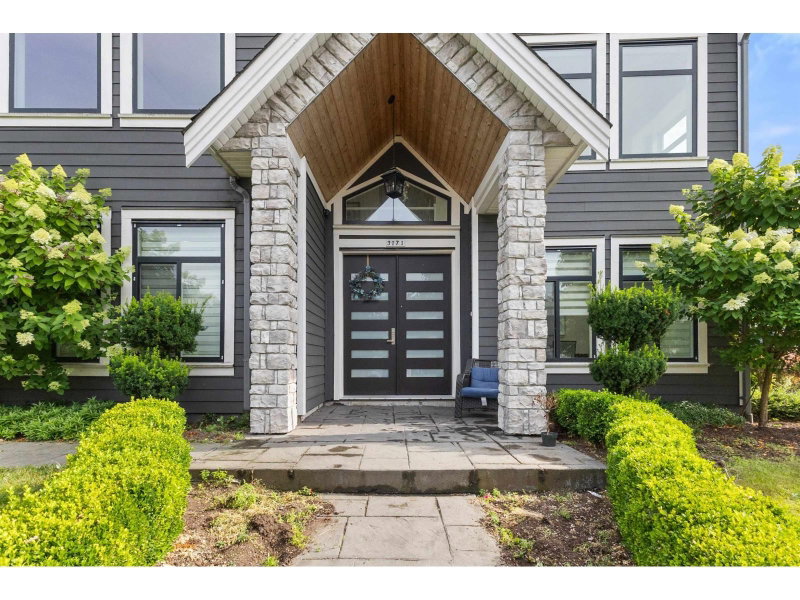3171 ENGINEER Crescent Abbotsford British Columbia, V4X 0A7 - 7 Bedrooms Home For Sale