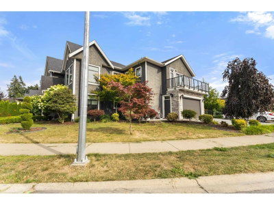 3171 ENGINEER Crescent | Abbotsford British Columbia | Slide Image Four