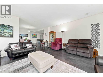 3911 CATES LANDING Way | North Vancouver British Columbia | Slide Image Sixteen