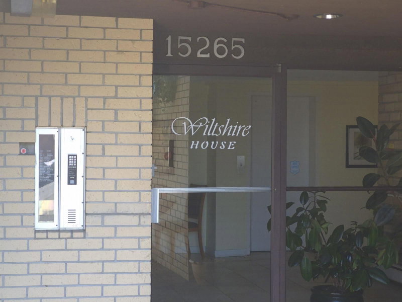 15265 ROPER Avenue White Rock British Columbia, V4B 2E9 - 1 Bedroom Condo For Sale