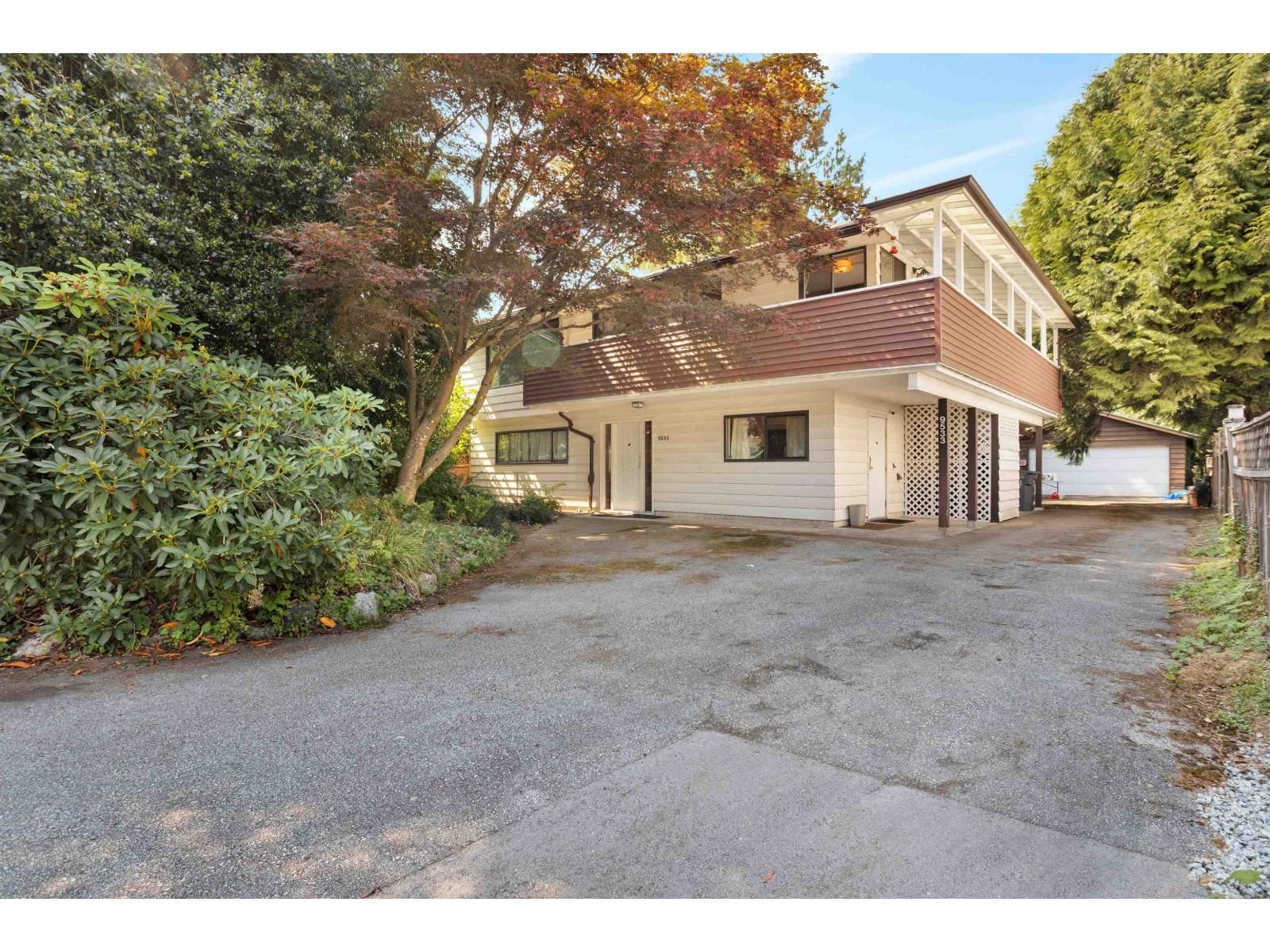 9533 139 Street, Surrey, British Columbia V3V 5X7