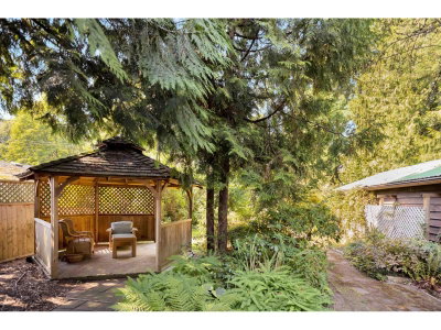 9533 139 Street | Surrey British Columbia | Slide Image Four