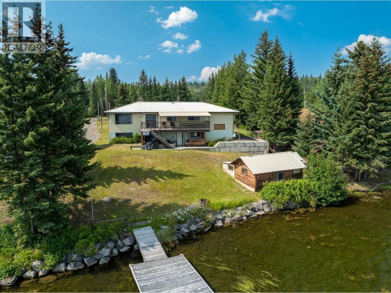 7568 BURGESS Road Deka Lake / Sulphurous / Hathaway Lakes British Columbia, V0K 1X3 - 3 Bedrooms Waterfront Home For sale