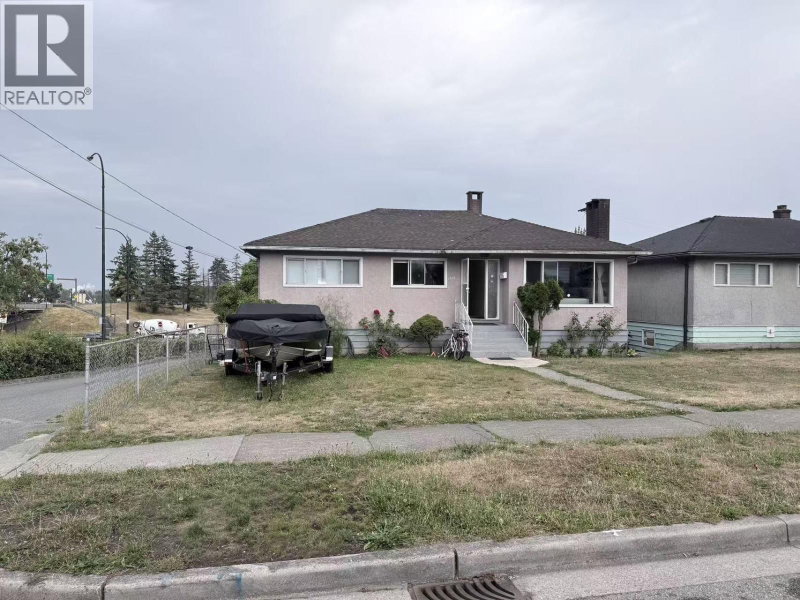 1372 64TH Avenue Vancouver British Columbia, V5X 2P1 - 5 Bedrooms Home For Sale