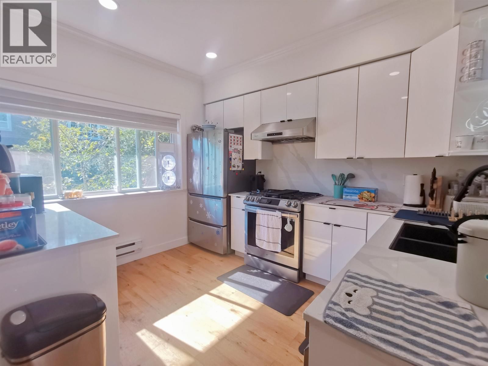 9288 KEEFER Avenue, Richmond, British Columbia V6Y 4K9