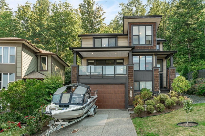 5486 MACLACHLAN Place Chilliwack British Columbia, V2R 0P3 - 5 Bedrooms Home For Sale