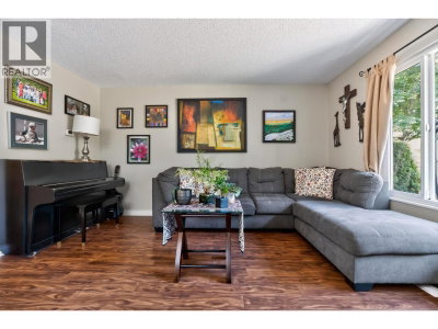 461 CARLSEN Place | Port Moody British Columbia | Slide Image Twelve