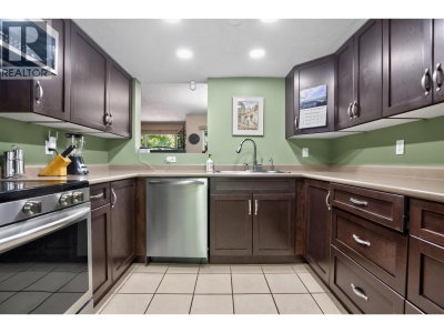 461 CARLSEN Place | Port Moody British Columbia | Slide Image Seven