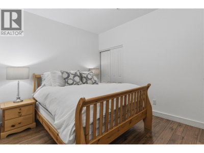 38142 CLEVELAND Avenue | Squamish British Columbia | Slide Image Thirteen
