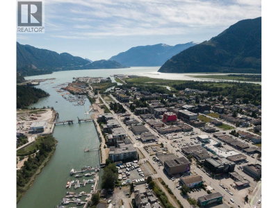 38142 CLEVELAND Avenue | Squamish British Columbia | Slide Image Twenty-nine