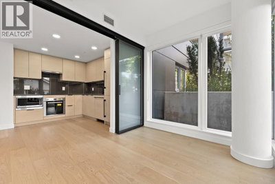 8080 OAK Street | Vancouver British Columbia | Slide Image Fourteen