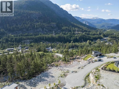 9377 FLICKER Way | Whistler British Columbia | Slide Image Eight