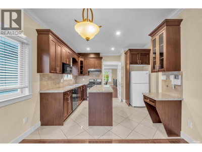 11520 WILLIAMS Road | Richmond British Columbia | Slide Image Six