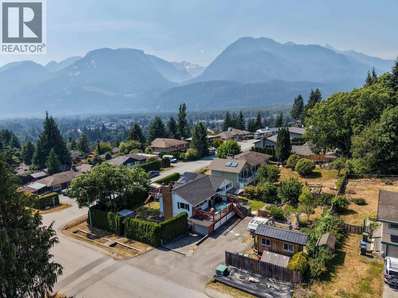 40256 AYR Drive, Squamish, British Columbia V0N 1T0
