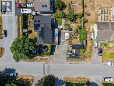 40256 AYR Drive | Squamish British Columbia | Slide Image Three