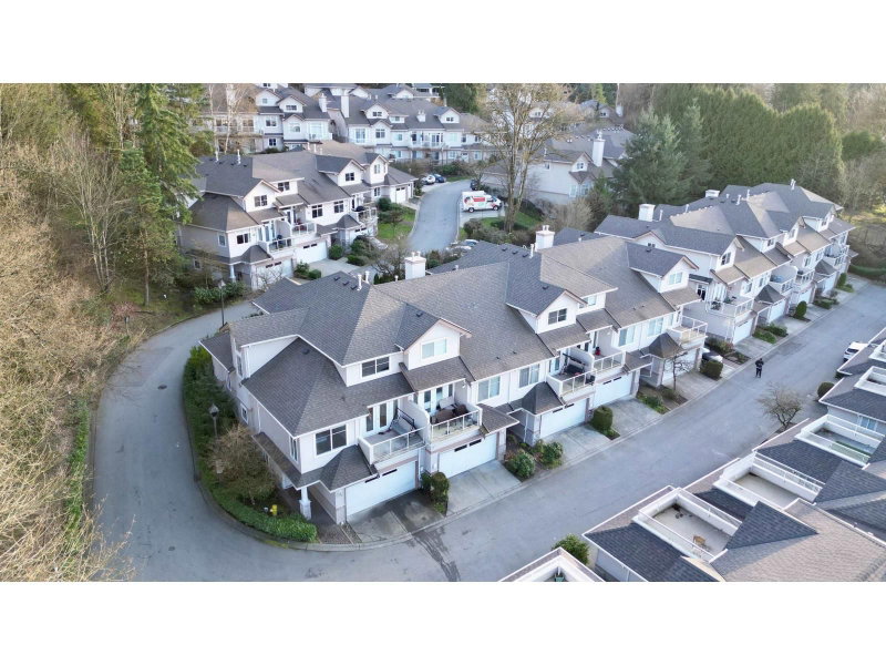 11860 RIVER Road Surrey British Columbia, V3V 2V7 - 4 Bedrooms Condo For Sale