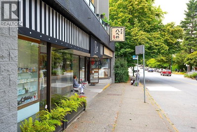 717 17TH Avenue | Vancouver British Columbia | Slide Image Twelve