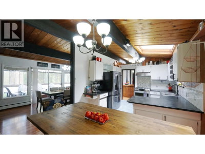 25855 112 Avenue | Maple Ridge British Columbia | Slide Image Seven