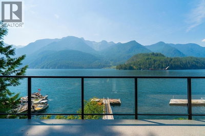 29 CROKER Island | North Vancouver British Columbia | Slide Image Nine