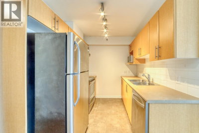 1178 HEFFLEY Crescent | Coquitlam British Columbia | Slide Image Sixteen