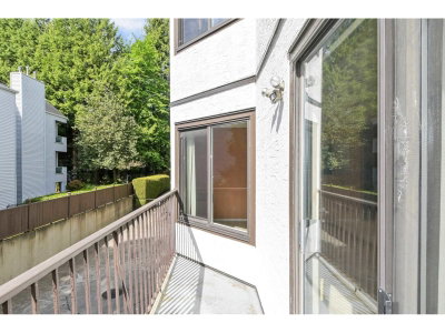 1521 BLACKWOOD Street | White Rock British Columbia | Slide Image Thirteen