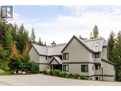 2544 SNOWRIDGE Circle | Whistler British Columbia | Slide Image Four