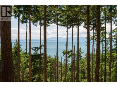 Lot 8 HAYES Road | Bowen Island British Columbia | Slide Image Thirteen