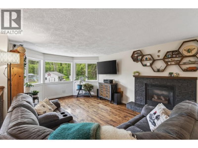 9365 OLAF Road | Prince George British Columbia | Slide Image Eleven