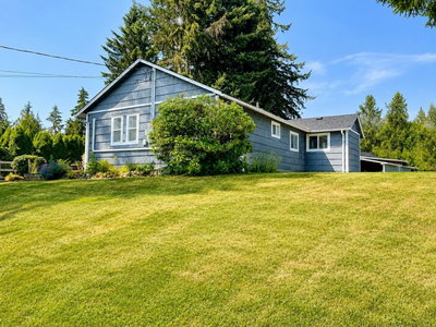 33625 FERNDALE Avenue | Mission British Columbia | Slide Image Three