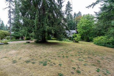 20088 FERNRIDGE Crescent | Langley British Columbia | Slide Image Two