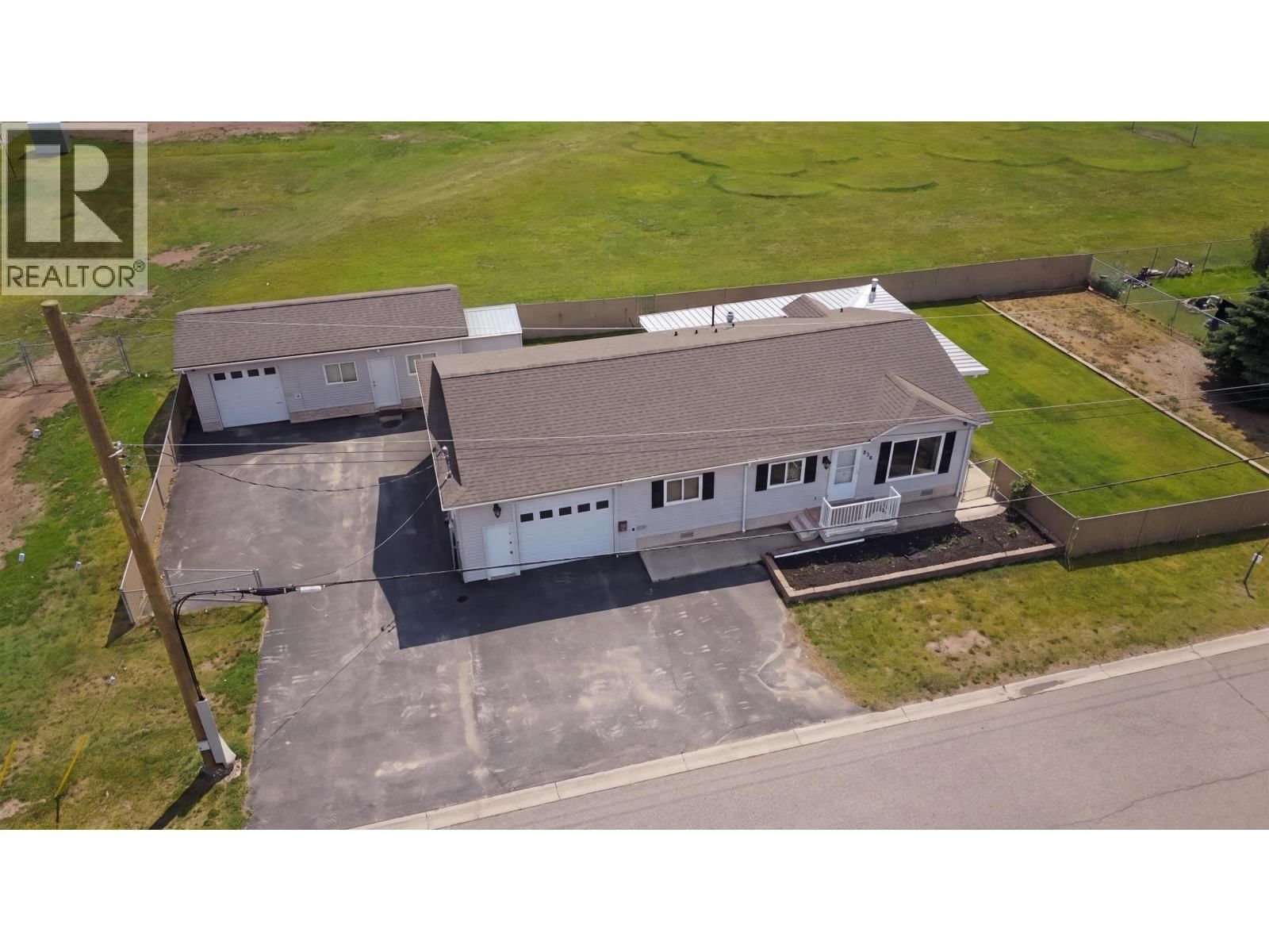 8516 98 Avenue, Fort St. John, British Columbia V1J 1P7