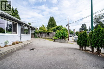 711 ALDERSON Avenue | Coquitlam British Columbia | Slide Image Four