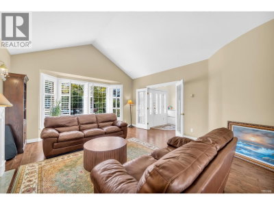 6231 DUNSMUIR Crescent | Richmond British Columbia | Slide Image Five