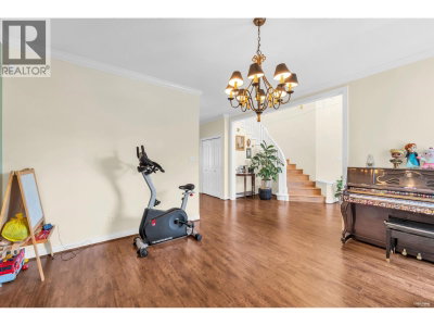 6231 DUNSMUIR Crescent | Richmond British Columbia | Slide Image Seven