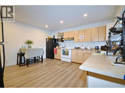 7531 GILBERT Road | Richmond British Columbia | Slide Image Three