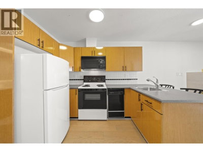 939 HOMER Street | Vancouver British Columbia | Slide Image Eleven