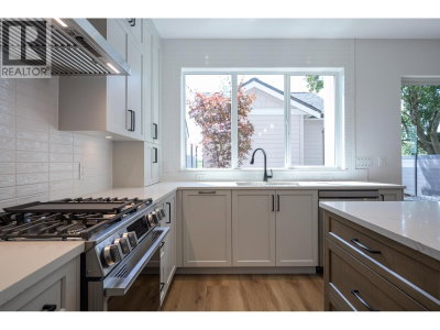 4884 42A Avenue | Delta British Columbia | Slide Image Eighteen