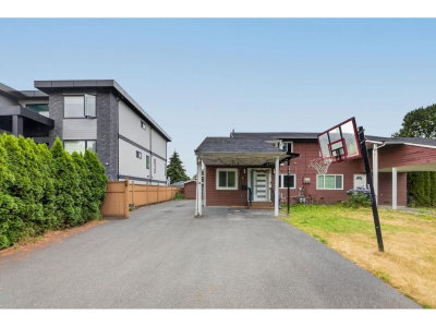 9441 132A Street | Surrey British Columbia | Slide Image Four