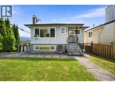 6 SEA Avenue | Burnaby British Columbia | Slide Image Three