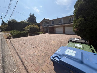 2755 SPRINGHILL Street | Abbotsford British Columbia | Slide Image Two