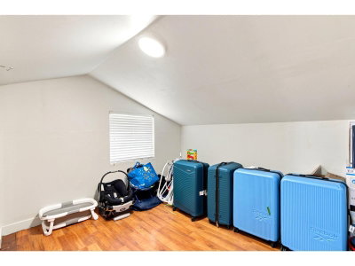 9443 132A Street | Surrey British Columbia | Slide Image Seventeen