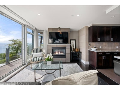 15097 MARINE Drive | White Rock British Columbia | Slide Image Six