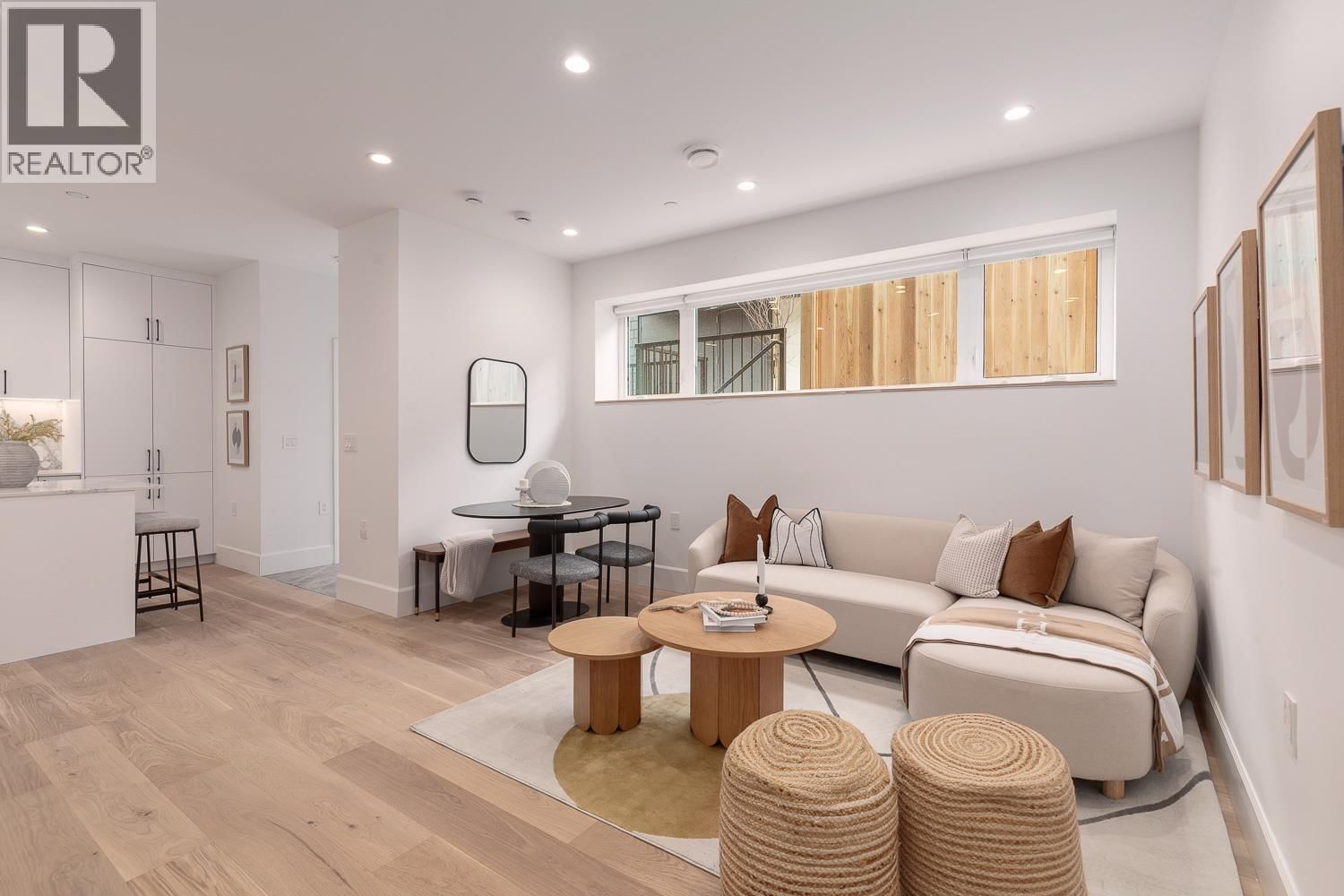 851 19TH Avenue, Vancouver, British Columbia V5V 1K6