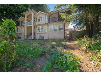 8863 KING GEORGE Boulevard | Surrey British Columbia | Slide Image Twenty-one