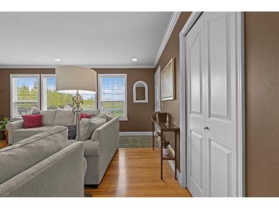 33120 HUNTINGDON Road | Abbotsford British Columbia | Slide Image Fourteen