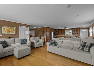 33120 HUNTINGDON Road | Abbotsford British Columbia | Slide Image Seventeen