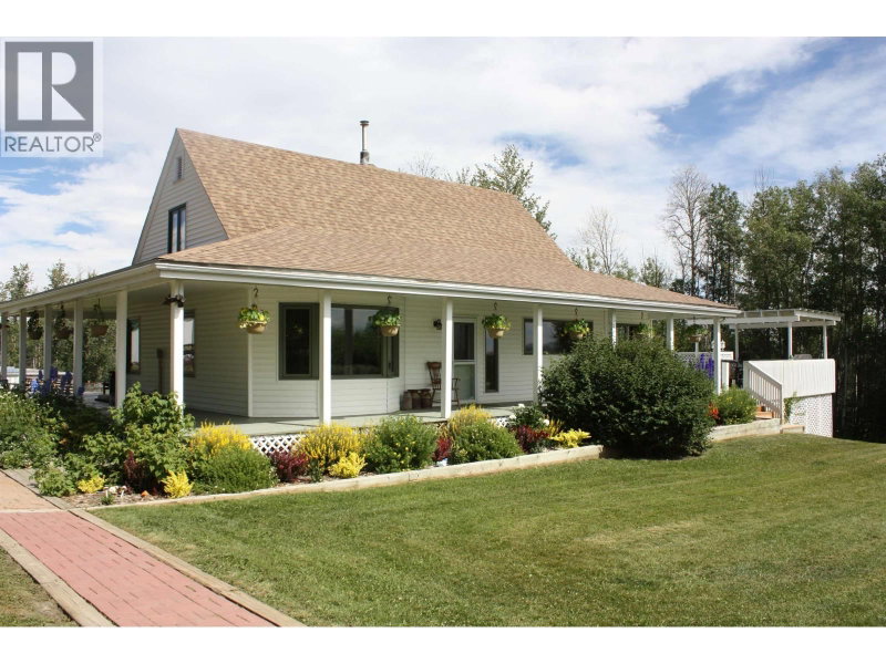 13346 29 Highway Fort St. John British Columbia, V0C 1H0 - 5 Bedrooms Home For Sale